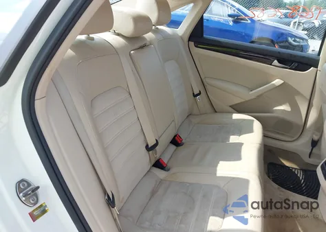 2014 Volkswagen Passat 1.8T Sel Premium z USA, uszkodzony, nr VIN 1VWCT7A36EC060468